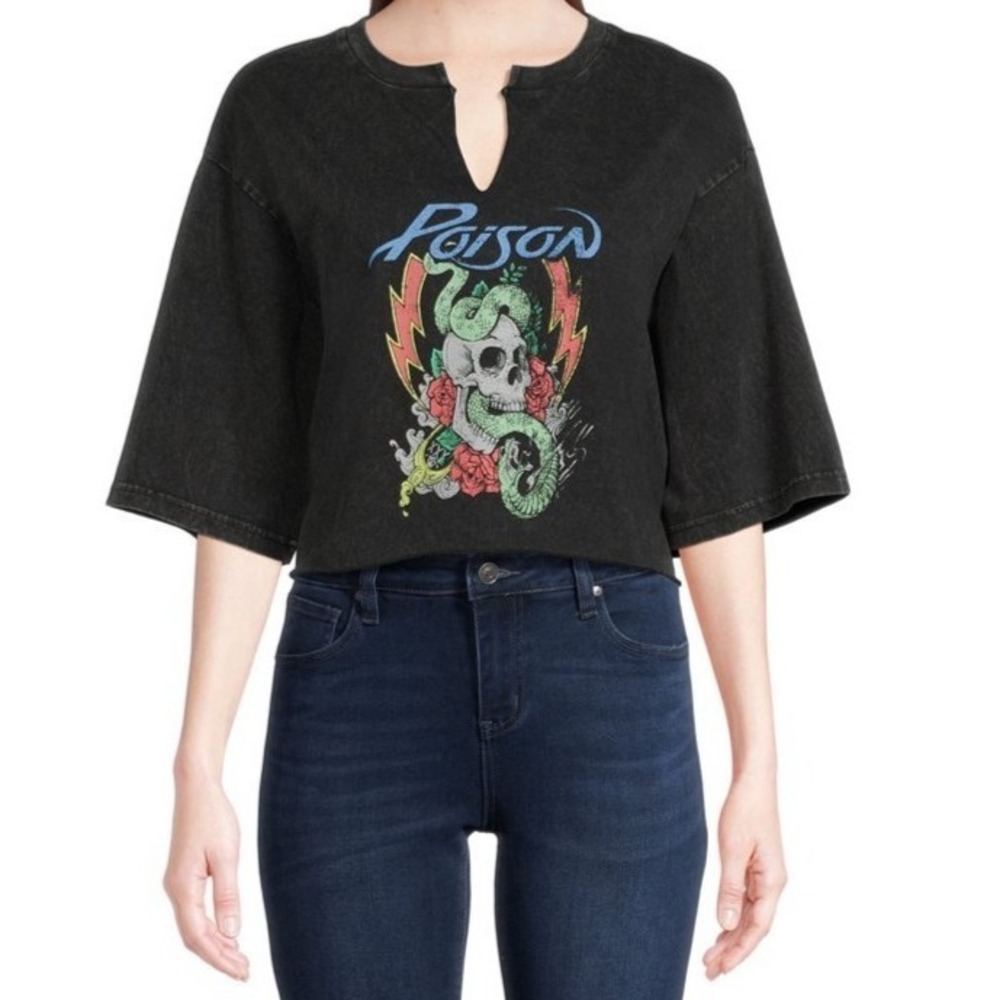 Poison Crop Top Women XXL Black‎ Snake Skull Graphic Tee Notched V Neck Juniors
